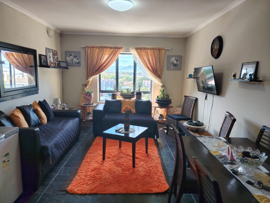 2 Bedroom Property for Sale in Vredekloof East Western Cape